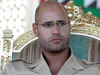 سيف الإسلام: أكبر أبنائه، يروج للإصلاح السياسى والاقتصادى والمنظمات غير الحكومية وكان على خلاف مع بعض أشقائه .