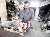 Metal scrap collector