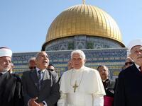 Pope Bennedict XVI does Jerusalem in Holy Land tour of 2009