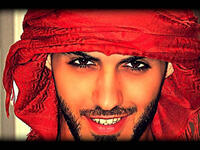 Oooh don’t you just wanna go swimming in those eyes?