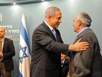ISREAL: Israeli PM Benjamin Netanyahu greets Moishe Lechtik, a Holocaust survivor, at International Holocaust Remembrance Day event, January 23, 2011.