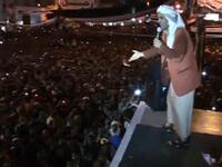 Music artist,  Muhammed Adroou’ay –outspoken in his lyrics since 2007, appears now on stage performing for the people in  Sana’a ‘igleh’ (get out!), dedicated once again to a leader who overstayed his welcome. Not getting the message.