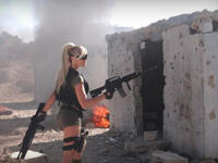 العارضة اللبنانية ميريام كلينك