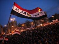 ٢٥ يناير: ذكرى ثورة مصر بينما مثل ٢٨ يناير "جمعة الغضب" يوما حاسما حيث بدأت بعده المطالبة بالإطاحة بمبارك. أدت احتجاجات ومظاهرات الشعب المصري التي اجتاحت البلاد إلى تنحي الرئيس المصري السابق حسني مبارك في النهاية يوم ١١ فبراير فيما عرف بجمعة الرحيل.