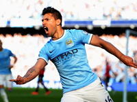 المركز الثامن: قميص المهاجم الأرجنتيني سيرخيو أغويرو (مانشستر سيتي): ارتفعت نسبة مبيعات قمصانه بعد الهدف الشهير الذي سجله قبل موسمين والذي منح السيتيزنز لقب الدوري الإنجليزي الممتاز، كما أنه قدم مستويات مميزة هذا الموسم لولا الإصابة.