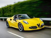 9- آلفا روميو 4 سي (Alfa Romeo 4C)
