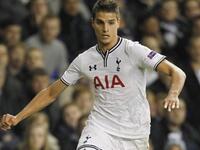 الأرجنتيني إيريك لاميلا جناح توتنهام