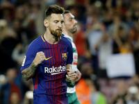 الجناح الأيمن الأرجنتيني ليونيل ميسي (برشلونة) بتقييم 8.73