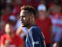 4. المهاجم البرازيلي نيمار (باريس سان جيرمان) 150 مراوغة ونسبة نجاح 54%.