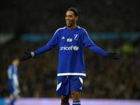 8- لاعب كرة القدم البرازيلي رونالدينيو: 13.6 مليون متابع