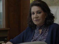 The Cinderella of the Gulf screen Suad Abdullah stars in the series Ibrat Share Street Lesson