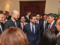Crown Prince Al Hussein bin Abdullah II, meets with members of the Jordanian community in Bahrain and a group of Haqiq Initiative participants.
(Twitter/@RHCJO)