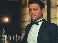 Egypts Favorite Actor Asser Yassin is currently one of the most popular artists in the Arab World! Everyone knows