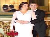 داليا البحيري وحسن سامي: 
احتفلت الفنانة المصرية داليا البحيري بزفافها للمرة الثالثة من رجل الأعمال حسن سامي، في حفل حضره عدد محدود من أصدقائها الفنانين وبعض الأقارب.