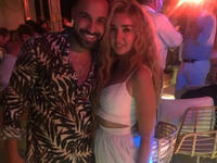 The couple met for the first time in the premiere of the film Harb Karmouz