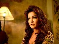 "علا غانم"
أكدت أن قيام زوجها بضربها أمام بناتها دفعها لاتخاذ قرار الانفصال عنه بشكل نهائي، وقالت: "أنا بالنسبة لبناتي مثل أعلى وقدوة ولا يمكن لقدوتهن أن تتعرض للضرب أو الإهانة، لذلك كان الانفصال هو الحل الأمثل".