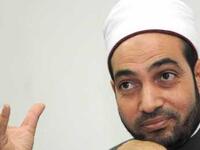 الشات بين الشباب والبنات: حرم العالم الأزهري سالم عبدالجليل المحادثات بين الشباب والفتيات عبر فيسبوك أو الشبكات الاجتماعية، لأن الزنا لا يقتصر على الجماع بين الرجل والمرأة في الحرام، لكن النظرة الآثمة والكلمة الآثمة هي أيضًا درجة من درجات الزنا.