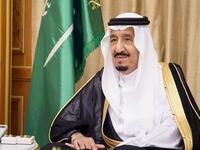 الملك سلمان وعمره 84 سنة، وهو ملك المملكة العربية السعودية والابن الخامس والعشرون من الأبناء الذكور للملك عبد العزيز من زوجته الأميرة حصة بنت أحمد السديري. 