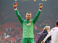 الإسباني دافيد دي خيا: انتقل من أتلتيكو مدريد إلى مانشستر يونايتد عام 2011 مقابل 25.1 مليون يورو.