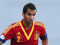 الظهير الإسباني مارتن مونتويا (24 عاماً): انتقل من برشلونة إلى ريال بيتيس على سبيل الإعارة