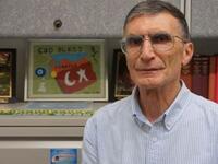 فاز عزيز سانكار أيضاً خلال عام 2015 بجائزة نوبل للكيمياء. وجعله ذلك أول تركي يفوز بجائزة نوبل بالمشاركة مع توماس ليندال وبول مودريك لأعمالهم المتعلقة بالدراسات الميكانيكية لإصلاح الحمض النووي.ويمكن أن تؤدي تلك الدراسات إلى التوصل لعلاج نهائي للسرطان. 