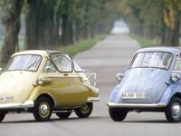 إيزيتا BMW: أطلق عليها اسم السيارة الفقاعة لأنها متناهية في الصغر، من تصميم إيطالي صنعت بترخيص في عدد من الدول، في عام 1955 أصبحت أول سيارة بالعالم من فئة الإنتاج الضخم يقتصر استهلاكها في الوقود على 3 لترات لكل مئة كيلومتر.
