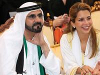 تزوجت من نائب رئيس دولة الإمارات الشيخ محمد بن راشد آل مكتوم، رئيس مجلس الوزراء وحاكم إمارة دبي، وفي 2 ديسمبر عام 2007  أنجبت منه الشيخة الجليلة  وفي 7 يناير عام  2012 رزقت بالشيخ زايد.
