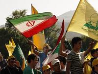 توجد علاقه ودية بين إيران ولبنان على المستوى الرسمي رغم المناوشات الحاصله على الساحة اللبنانية والتي لم ترتق إلى موقف رسمي سيادي, مع الدعم الإيراني الكبير لحزب الله على المستويين العسكري والاقتصادي بسبب المذهب الشيعي للجهتين.