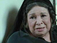 موقفها مع أحمد بدير: حين سافر إلى لندن لإجراء عملية بالأحبال الصوتية، اتصلت مختار ببنات بدير وأخبرتهن أن أباهن ترك معها نقودًا لهن، وتبين أنه لم يعطها أي شيء ولم يعلم إلا من بناته حين عاد.