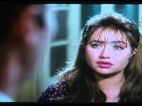 قَيلة الفنان محمود حميدة والفنانة ليلى علوى فى فيلم "إنذار بالطاعة".