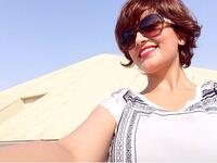 تصدرت لجين الهذلول عناوين الأخبار عندما تم اعتقالها بسبب تحديها لقرار السلطات السعودية بمنع النساء من قيادة السيارات، عندما حاولت قيادة سيارتها من دولة الإمارات العربية المتحدة إلى داخل الأراضي السعودية. للجين عدد متابعين هائل على منصات التواصل الاجتماعي.