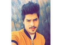 ماجد العنزي هو شاب سعودي اشتهر على مواقع التواصل الاجتماعي من خلال نشر فيديوهات اثارت ضجة وعلى أثر نشر فيديو وهو يتحرش بأحد الأطفال بالكلام والإيحاءات قامت الاجهزة الامنية بالقبض عليه. وبشكل مفاجئ عاد العنزي للظهور معلنا “التوبة”.