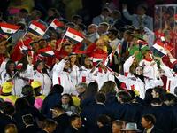 سادت حالة من الجدل بعد قيام أحد أفراد البعثة المصرية لأولمبياد ريو برفع علم المملكة العربية السعودية. اللاعب المصري الذي رفع علم السعودية يدعى حمادة طلعت، وهو لاعب المنتخب الوطني للرماية. 