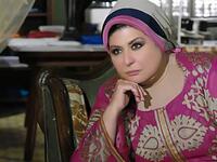 سهير رمزي بعد مسيرة حافلة في عالم السينما بدأت منذ عام 1956، اعتزلت سهير رمزي التمثيل بعد فيلميها "تحقيق مع مواطنة" و"أقوى الرجال" في عام 1993 وارتدت الحجاب، ثم قررت العودة إلى الفن في مسلسل "حبيب الروح" في عام 2006.
