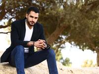 نعم مسيحي: أثارت ديانة يعقوب شاهين فضول المتابعين حتى تصدرت جملتي "يعقوب شاهين مسيحي" و"يعقوب شاهين مسيحي أم مسلم؟"، البحث في محرك غوغل خلال الـ 24 ساعة الماضية.
