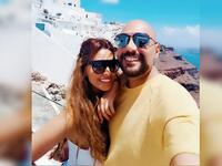 لم يكد يمرّ شهر على زواج الممثل المصري وليد فواز من الفنانة #مي_سليم، إذ تزوجا منذ 25 يوماً بعد قصّة حب خلال مشاركتهما في مسلسل "الرحلة" الذي عُرض في رمضان الماضي.