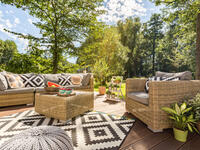 5. الأثاث الخارجي