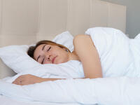 رؤية شهر رمضان في المنام للعزباء والمتزوجة والحامل والمطلقة