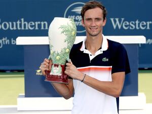 دانييل ميدفيديف