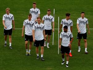 كروس وتير شتيغين في طريقهما للعودة لتمثيل المنتخب