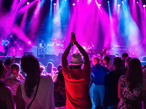 روك ذا وورلد - سيف ذا بلانيت