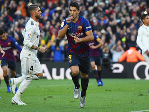 من مواجهة سابقة بين العملاقين