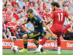 من مواجهة سابقة بين ليفربول وآرسنال