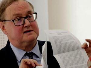 تنظر مصادر سياسية غير فرنسية بعين الشك لجهة حصول مؤتمر حول لبنان في غياب حكومة جديدة