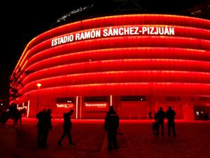 ملعب رامون سانشيز بيزخوان الخاص بإشبيلية