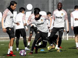 فريق فالنسيا يتأثر بفيروس كورونا
