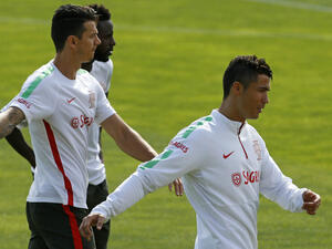 صورة أ{شيفية لرونالدو (يمين) وفونتي