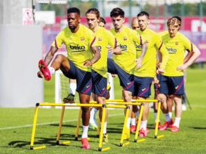 برشلونة يواصل استعداداته لاستئناف الموسم