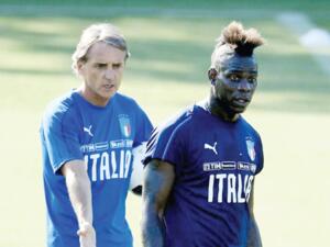 صورة أرشيفية لبالوتيلي ومانشيني