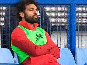 صلاح على دكة البدلاء